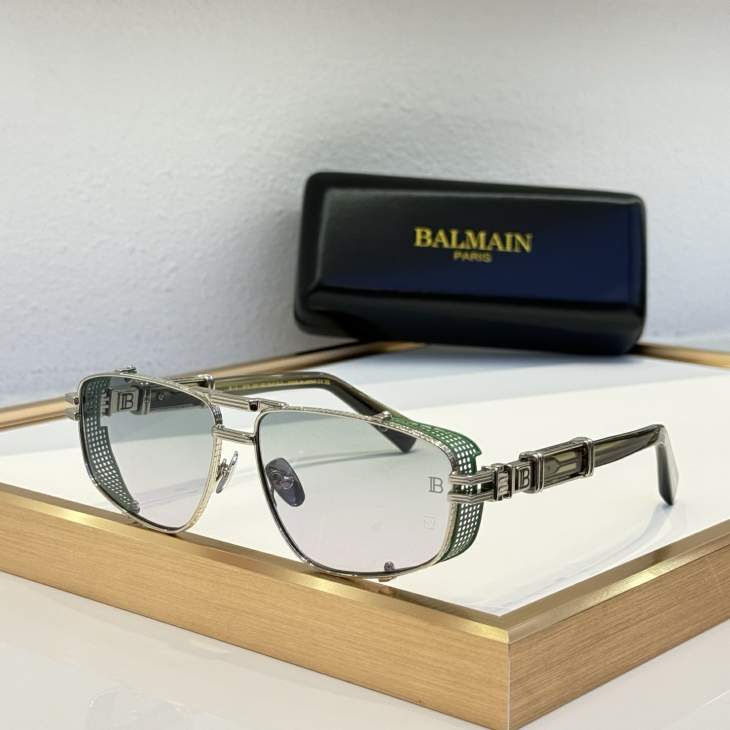 Picture of Balmain Sunglasses _SKUfw79616490fw